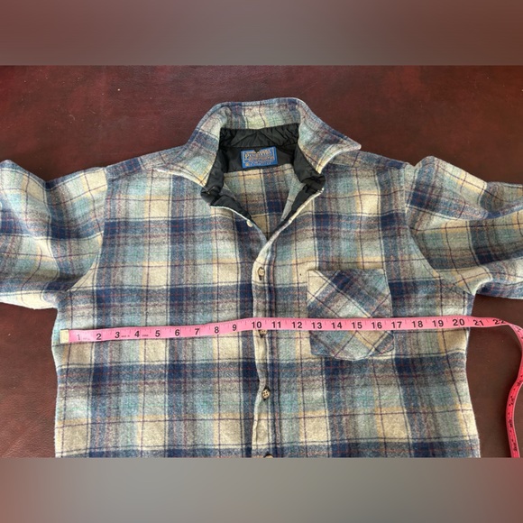 Vintage 100% wool blue Pentleton button up. Fits women’s L. - Picture 3 of 12